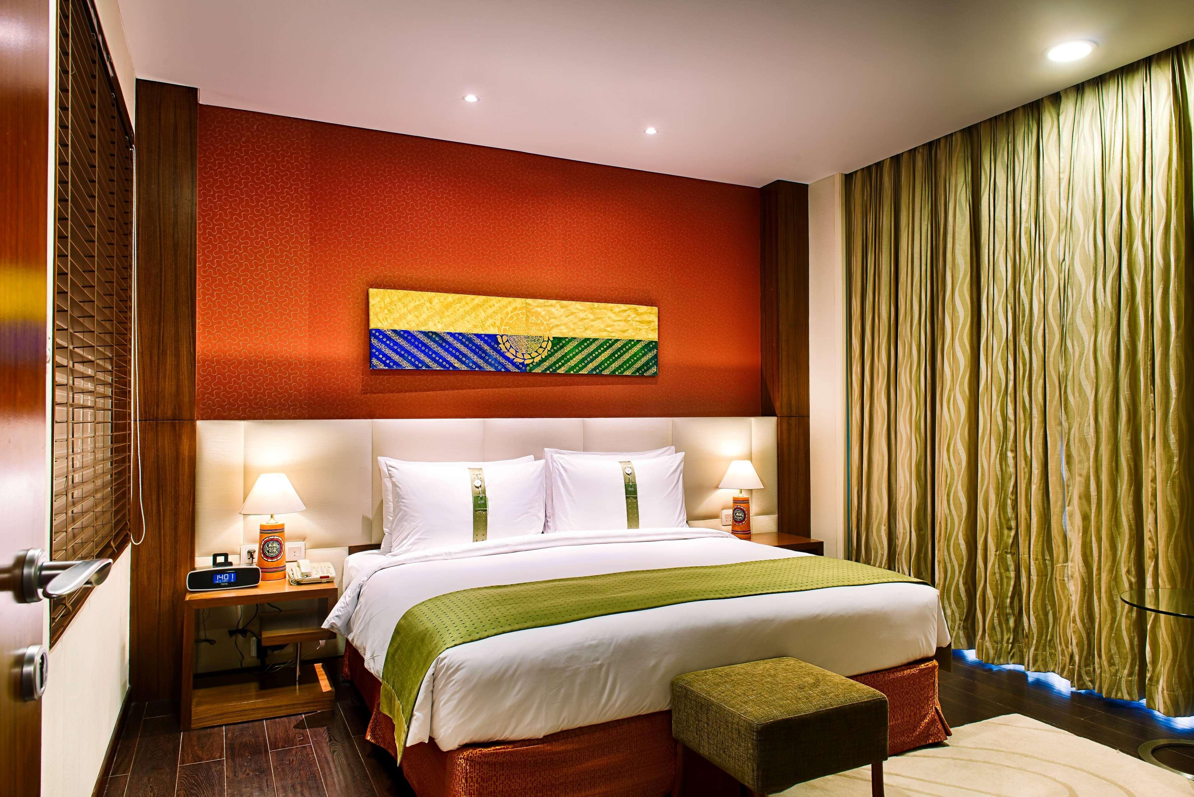 Ramada Plaza By Wyndham Pune Hinjewadi Dāpuri Exteriör bild