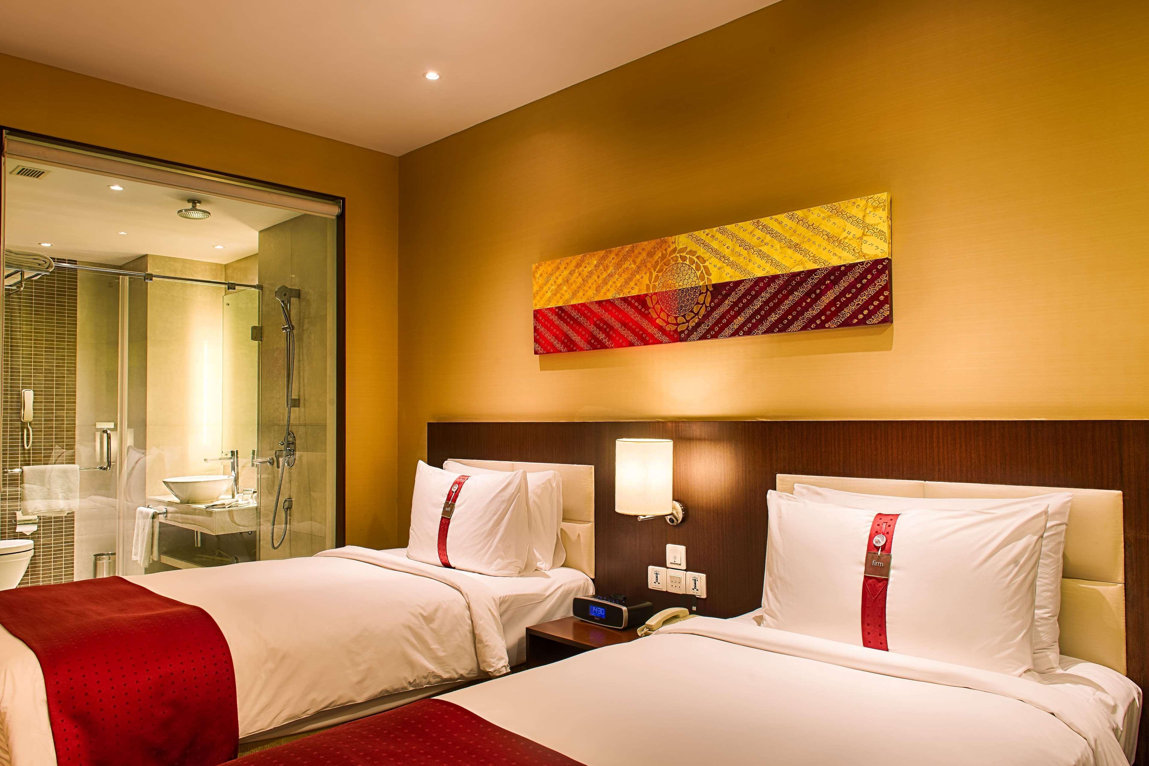 Ramada Plaza By Wyndham Pune Hinjewadi Dāpuri Exteriör bild