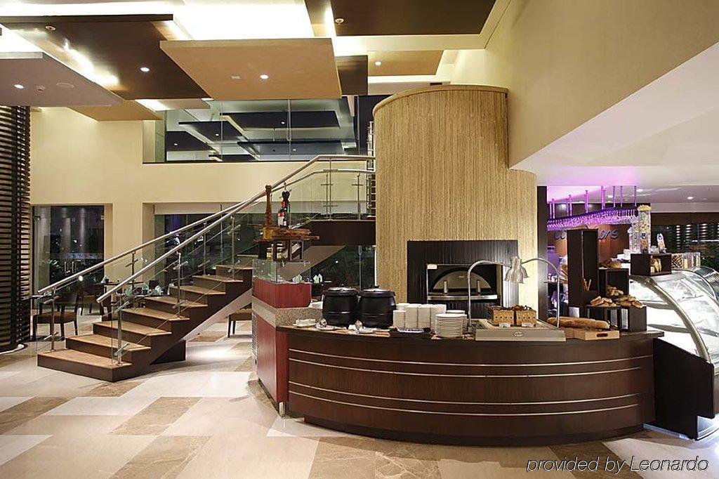 Ramada Plaza By Wyndham Pune Hinjewadi Dāpuri Exteriör bild