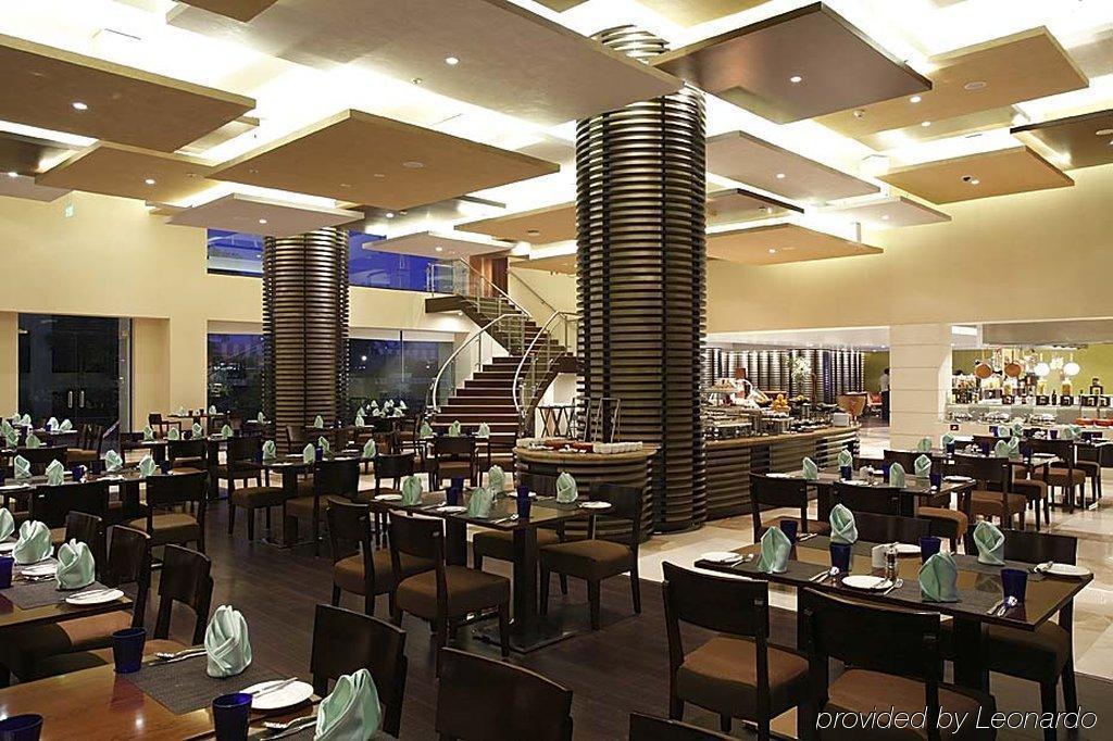 Ramada Plaza By Wyndham Pune Hinjewadi Dāpuri Exteriör bild